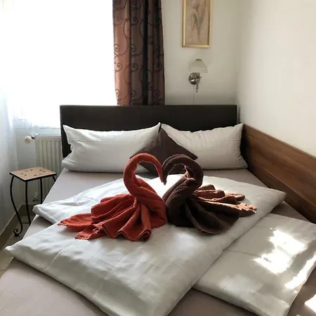 T&K Appartements Bad Homburg vor der Höhe Esterno foto