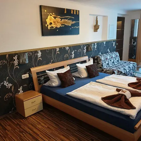 T&K Appartements Bad Homburg vor der Höhe Esterno foto